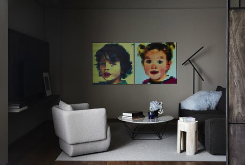 DeeeLuxe - Soo.. Sophisticated - Darwin Holiday 0