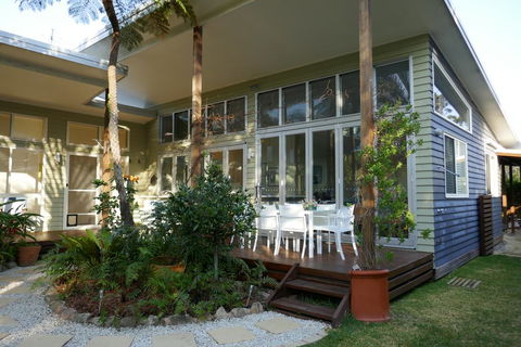 Deepdene - Darwin Holiday 1