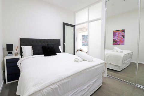 Degraves Hidden Gem - Parking, Convenient CBD Location, Lift - Darwin Holiday 2