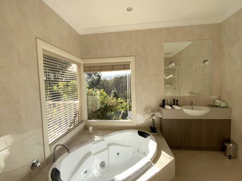 Delderfield Cottages - Darwin Holiday 1