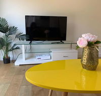 Delicate and Cozy Bedroom in Bentleigh East - Darwin Holiday