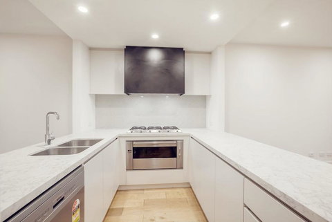 Delicate And Peaceful Bundoora Townhouse 11-R3 - Darwin Holiday 2