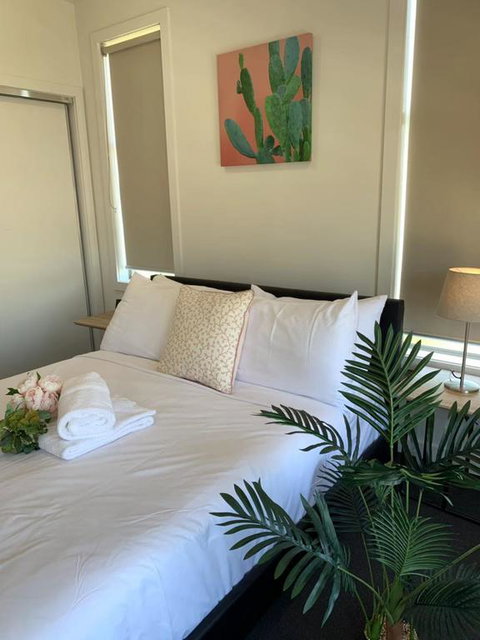 Delicate And Peaceful Bundoora Townhouse 12-R3 - Darwin Holiday 3