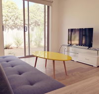 Delicate and Peaceful Bundoora Townhouse 20-R4 - Darwin Holiday