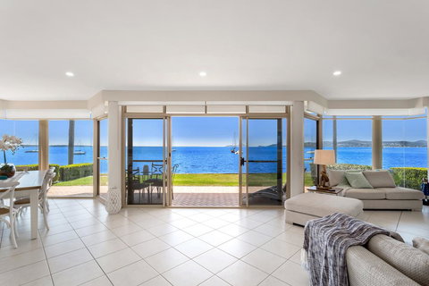 Delphini 1 - Salamander Bay - Darwin Holiday 1