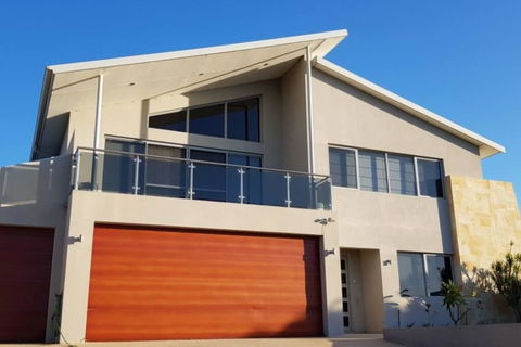 Delux Living In Wannanup - Darwin Holiday 2
