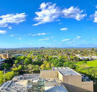 Deluxe  Central Park  4B2B APT  BoxHill  Panorama - Darwin Holiday