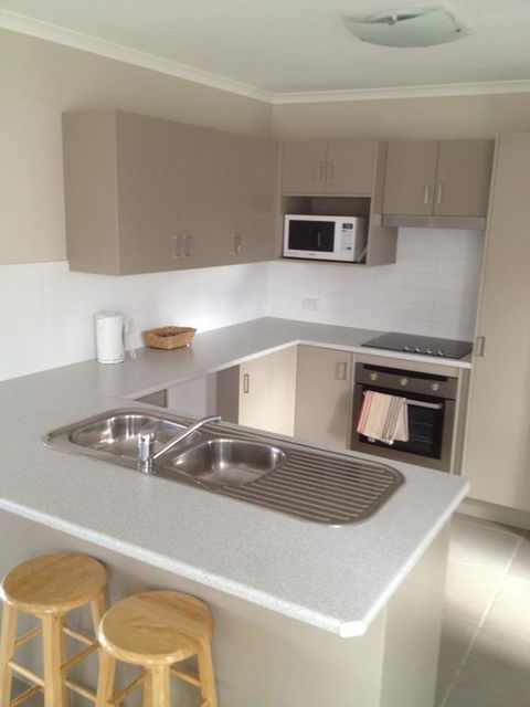 Denman Serviced Apartments - Darwin Holiday 2
