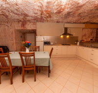 Desert Dwellers Underground BB - Darwin Holiday