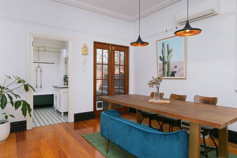 Designer 2 Bedroom House With Garden In Northbridge - Darwin Holiday 2