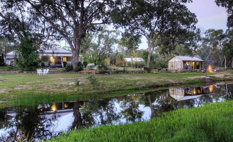 Diamondvale B&B Cottages Stanthorpe - Darwin Holiday 3