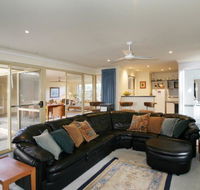 Dolphin 3 Bedroom House by Shoalwater Executive Homes - Darwin Holiday