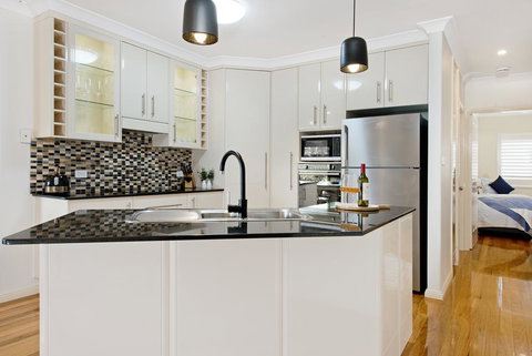 Dolphin Cove - Apt 5 - Darwin Holiday 3