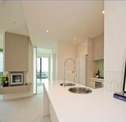 Dolphin View At Spinnaker - Darwin Holiday 2