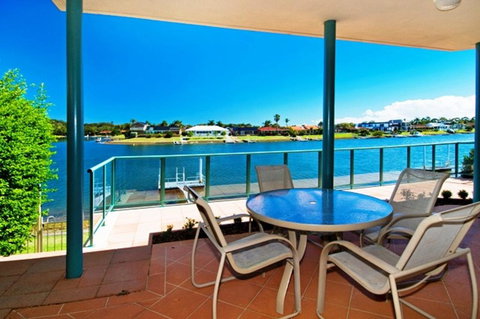 Dolphins 2 7 Commodore Crescent - Darwin Holiday 1