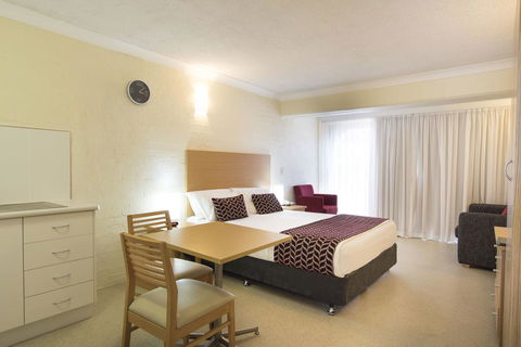 Don Pancho Beach Resort - Darwin Holiday 3
