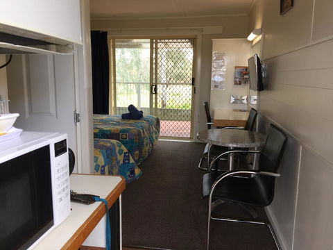 Donald Riverside Motel - Darwin Holiday 3