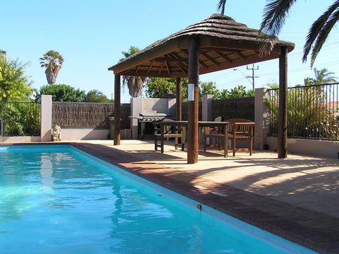 Dongara Old Mill Motel - Darwin Holiday 1