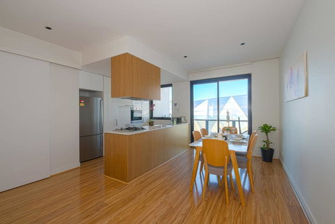 Double Storey Harbortown Townhouse - Darwin Holiday 2