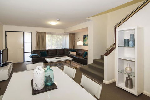 Downtown Apartments - Darwin Holiday 2