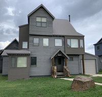 Dragonfly Chalet - Darwin Holiday