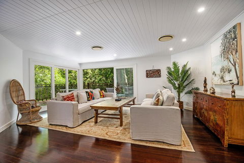 Dual-living Amongst The Rainforest, Little Cove - Darwin Holiday 3