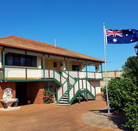 Dunelm House - Darwin Holiday