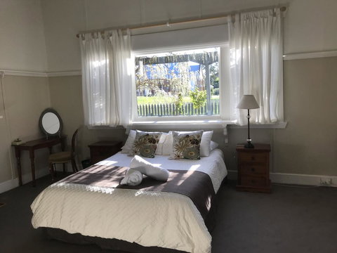 Dunkeld Old Bakery Accommodations - Darwin Holiday 0