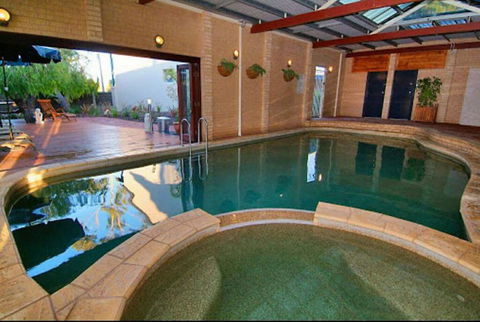 Dunsborough Deluxe Retreat - Darwin Holiday 1