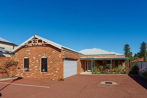 Durham Lodge Bed & Breakfast - Darwin Holiday 2