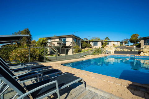 Eagle Heights Holiday Units - Darwin Holiday 0
