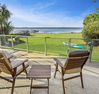 Eagle Point Getaway - Waterfront Serenity - Darwin Holiday