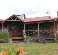 Eagle's Roost Farmstay BB - Darwin Holiday