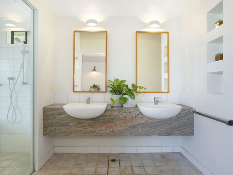 EAST COAST ESCAPES - Lighthouse Studio - Darwin Holiday 3