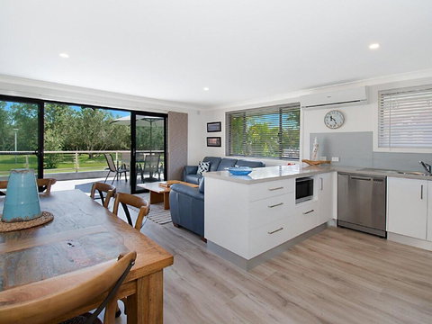 East Light - Darwin Holiday 1