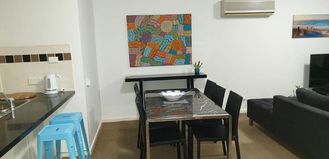 East Perth 2 BR Superb Riverside Apartment - Darwin Holiday 2