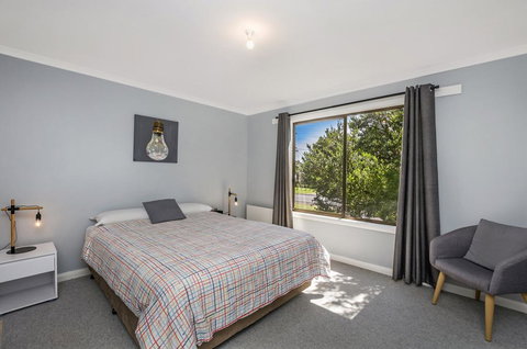 East Tempy - House Only - Darwin Holiday 3