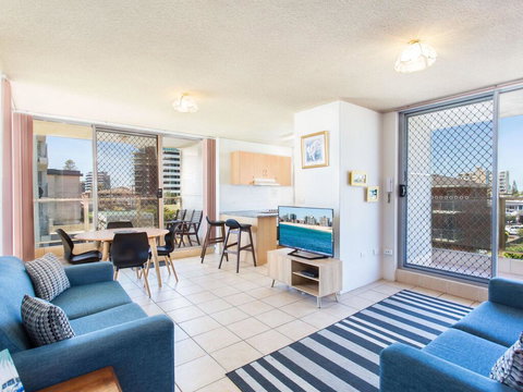 Ebbtide 6 - Opposite Main Beach - Darwin Holiday 0