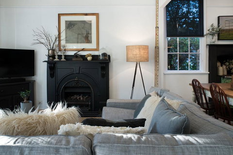 Ebony Twigg - Darwin Holiday 0