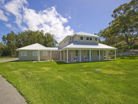Echo Beach House, 16 Reflections Dr - Luxurious House With Magnificent Pool And Ducted Air - Darwin Holiday 0