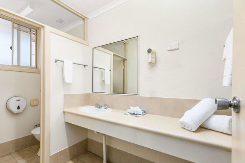 Econo Lodge Park Lane - Darwin Holiday 3
