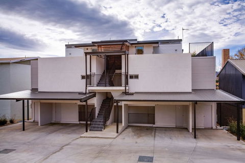 Edge 6/16 Clyde Street - Darwin Holiday 2