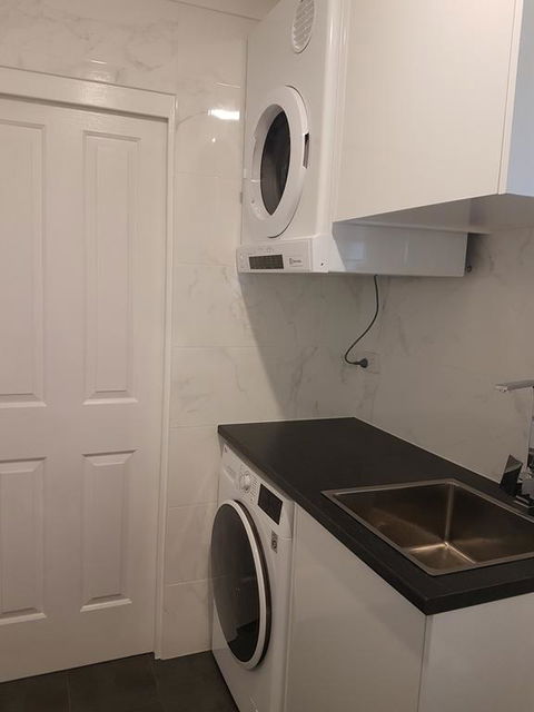 Edwin Place Apartment - Darwin Holiday 3