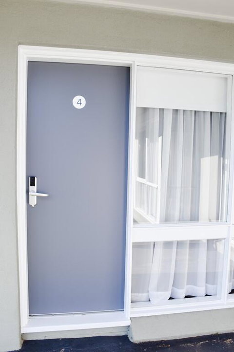 Eight Spence - Darwin Holiday 3