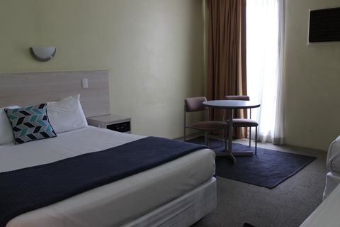 El Toro Motor Inn - Darwin Holiday 1