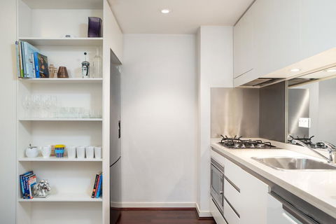 Elegant Loft Perfect For Inner City Explorers - Darwin Holiday 3