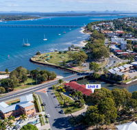 Elegant Waterfront Gem where the Ocean meets the Canal - Darwin Holiday