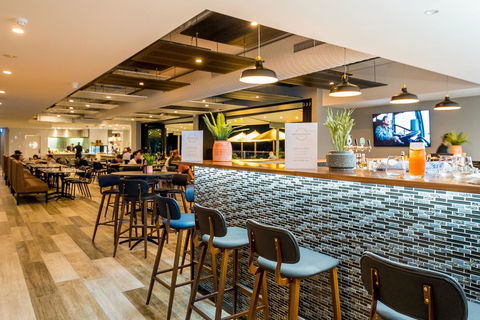 Elite Gold Coast - Darwin Holiday 1