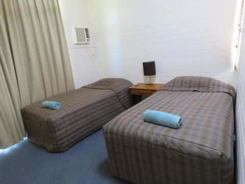 Emerald Gardens Motel & Apartments - Darwin Holiday 2