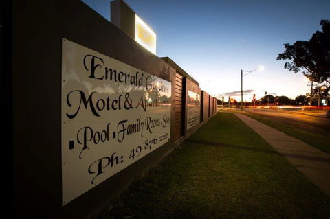 Emerald Gardens Motel & Apartments - Darwin Holiday 0